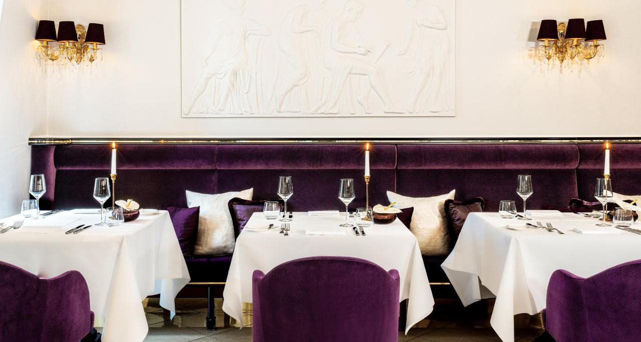 Victor'S Residenz-Hotel Schloss Berg Nennig Exteriér fotografie Restaurant AOC