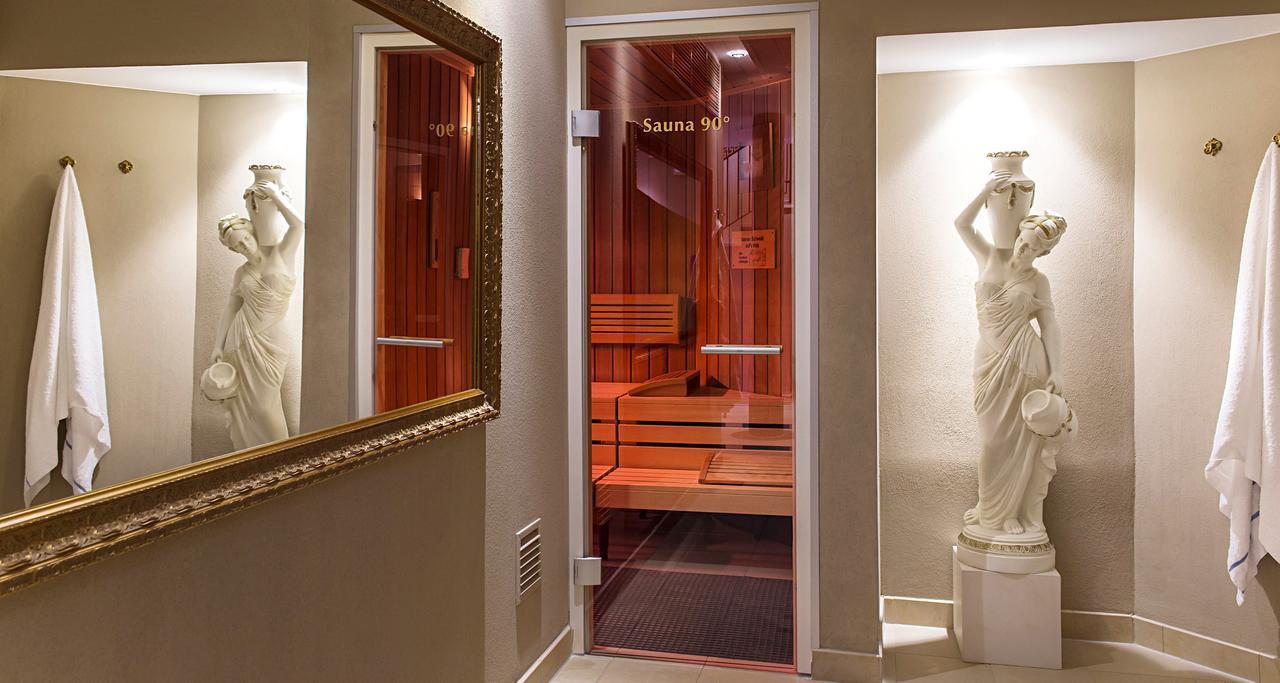 Victor'S Residenz-Hotel Schloss Berg Nennig Pokoj fotografie Sauna